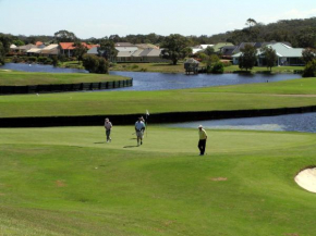 Horizons Golf Club Villa 126 Salamander Bay